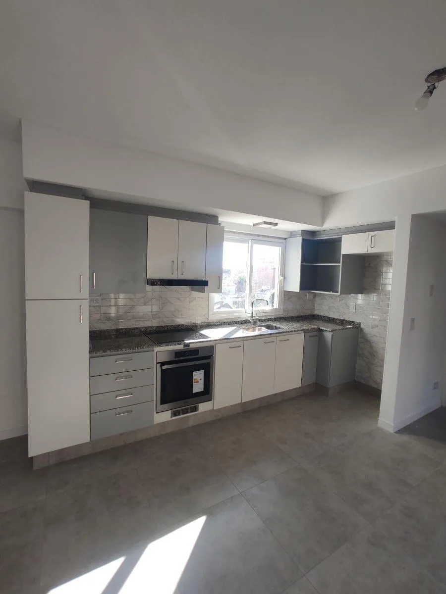 A Estrenar 2 Ambientes con Vestidor y Toliette