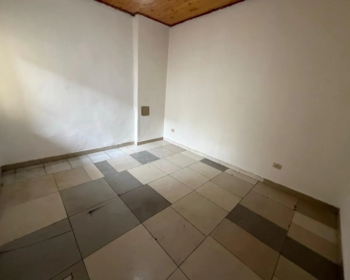 2-room PH with patio