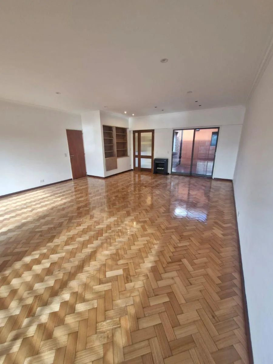 Excelente Depto en Primer Piso 3 Dorm. Bño y Toil, S/expensas