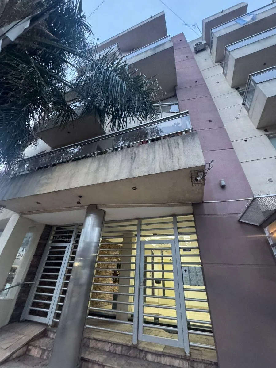 Luminoso Monoambiente con Amplio Balcon, Cochera Opcional y Excelente Ubicacion