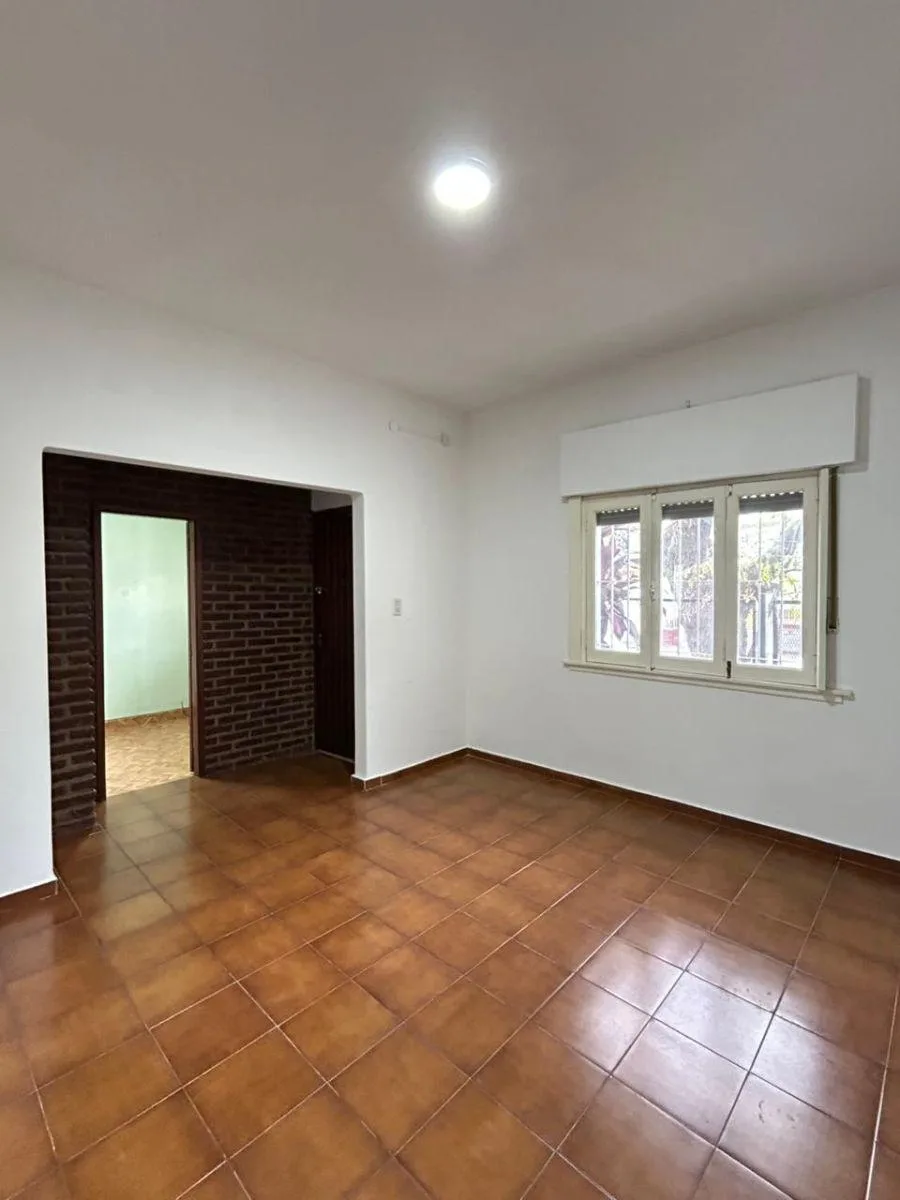 3-room house with patio