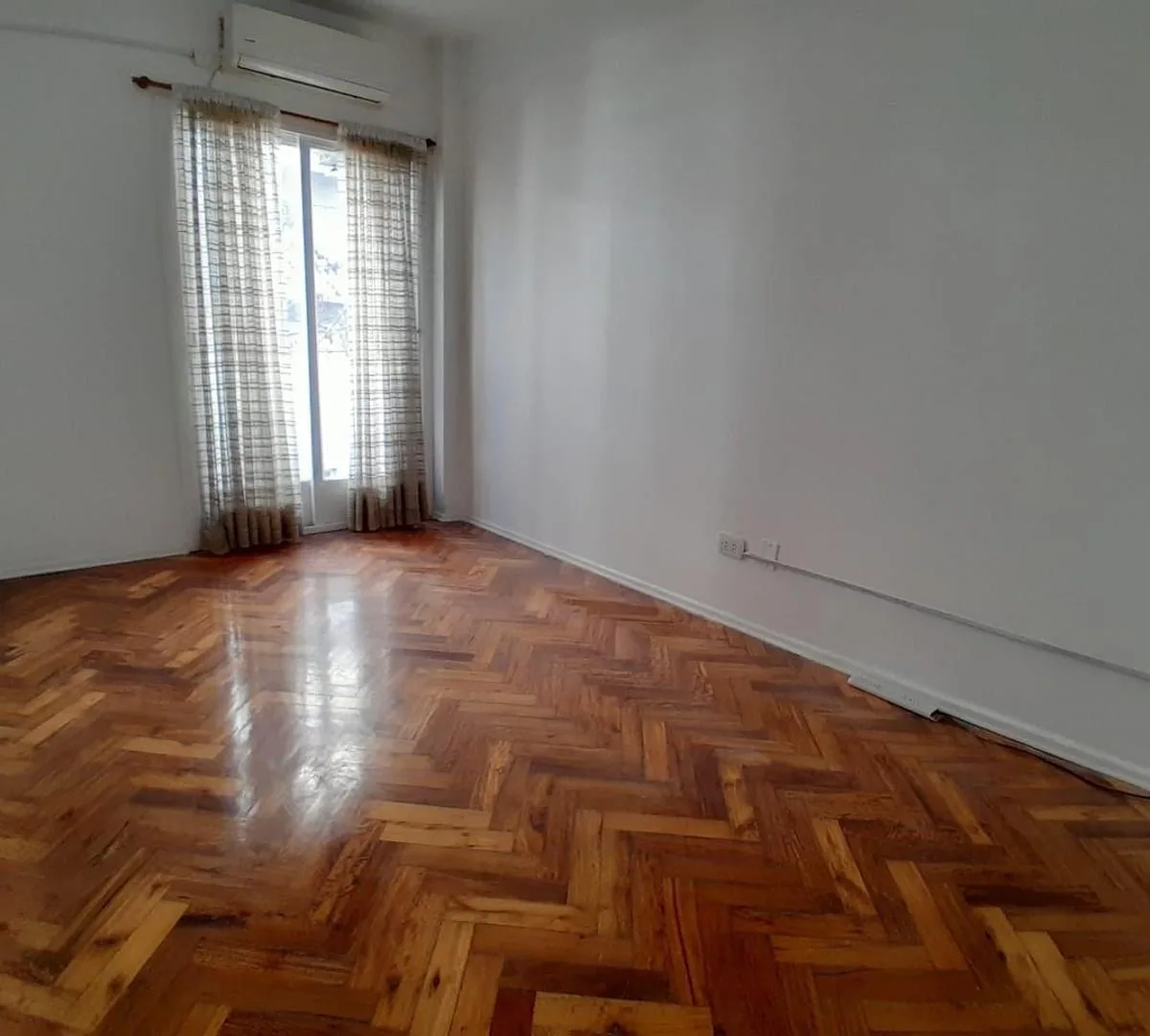 2BR front-facing balcony