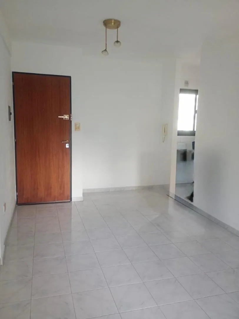 3er piso con balcón