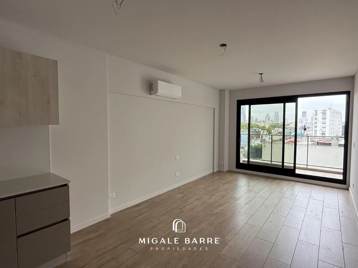 Studio with balcony and amenities