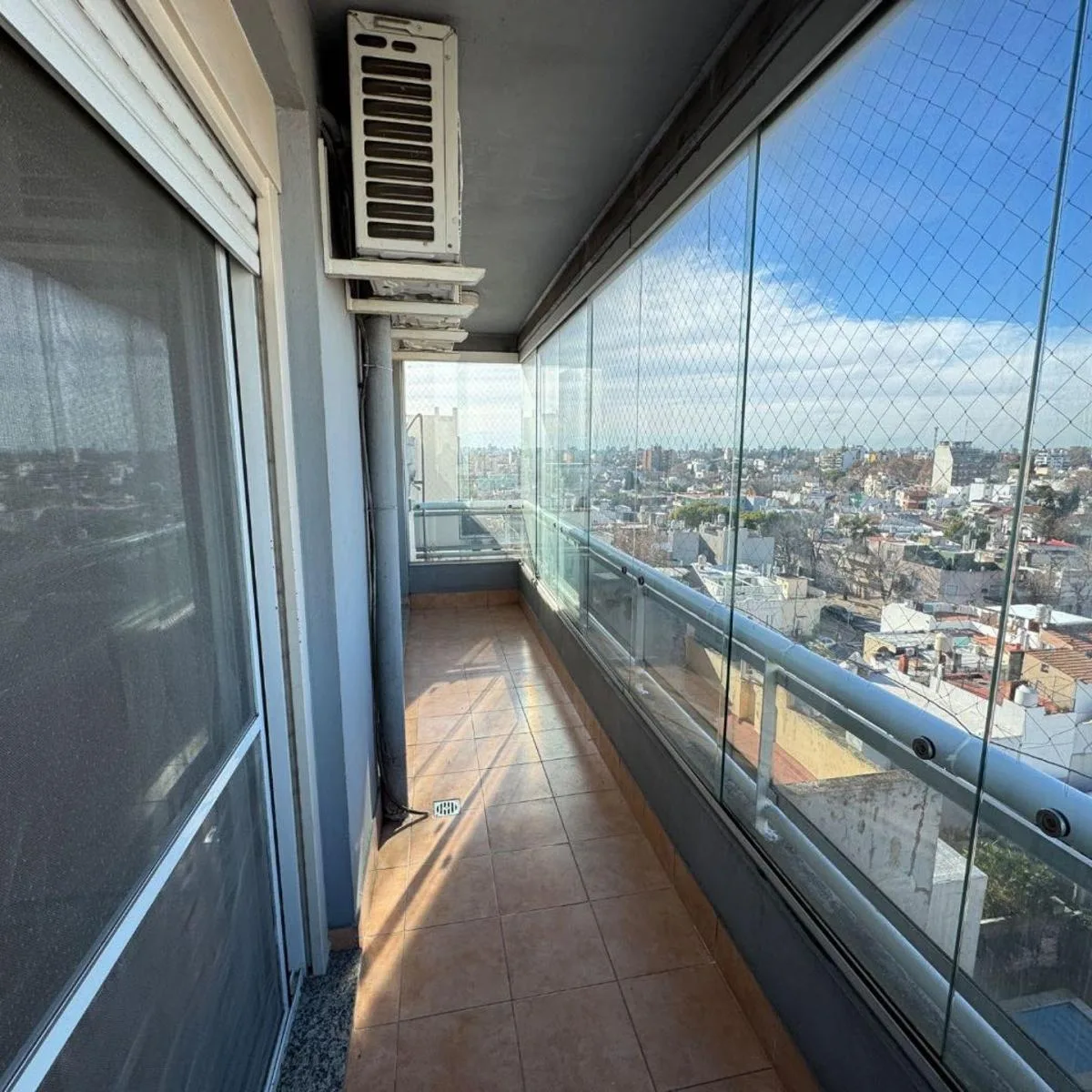 Departamento Alquiler 3 Amb. Cochera y Balcón