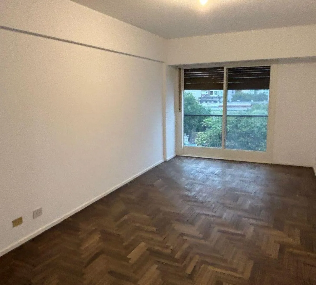 Departamento 2 Ambientes. | Av Hipolito Yrigoyen 8852