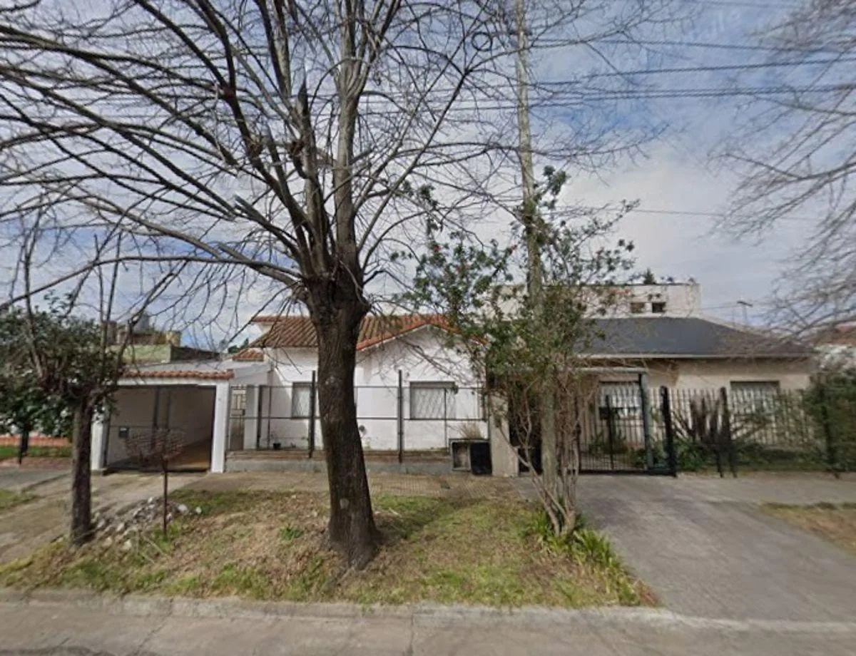 Casa en Alquiler en Burzaco – Excelente Ubicación