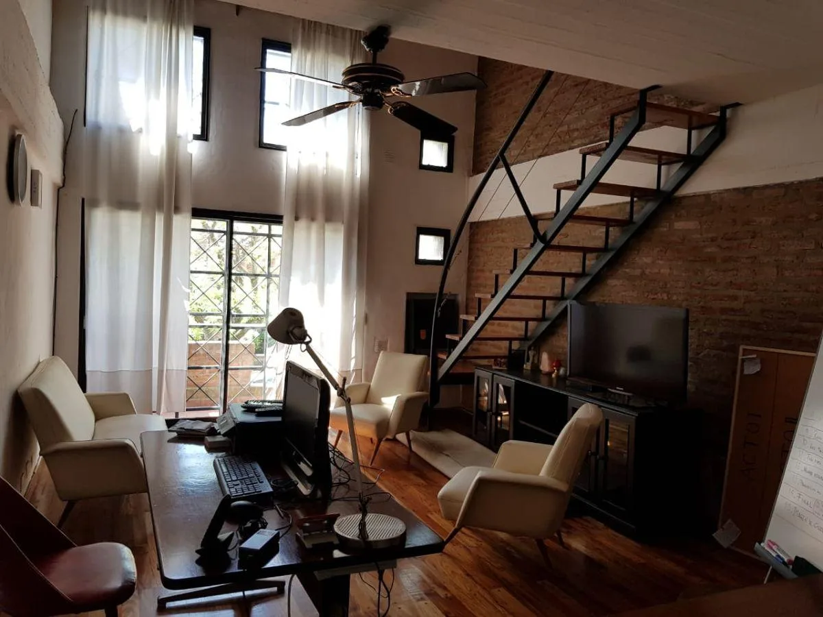 Front-facing loft with balcony
