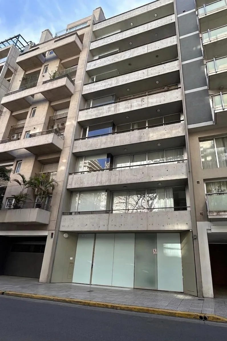 Exclusivo 2 Ambientes / Loft de Diseño a m de Av del Libertador. Pisos de Pinotea y Balcón