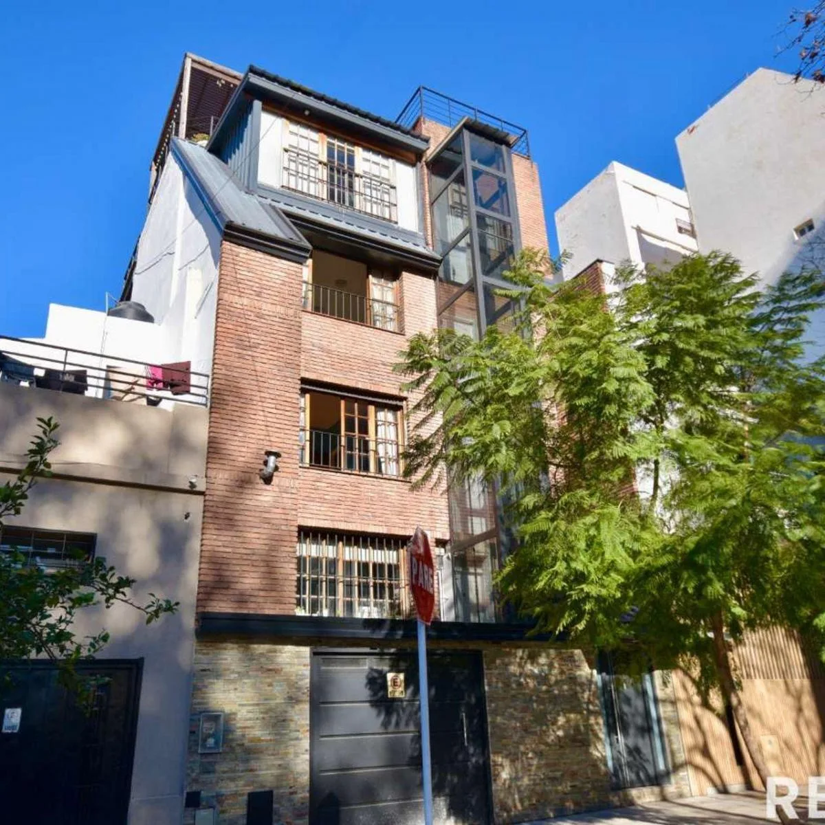 6-room house with garden