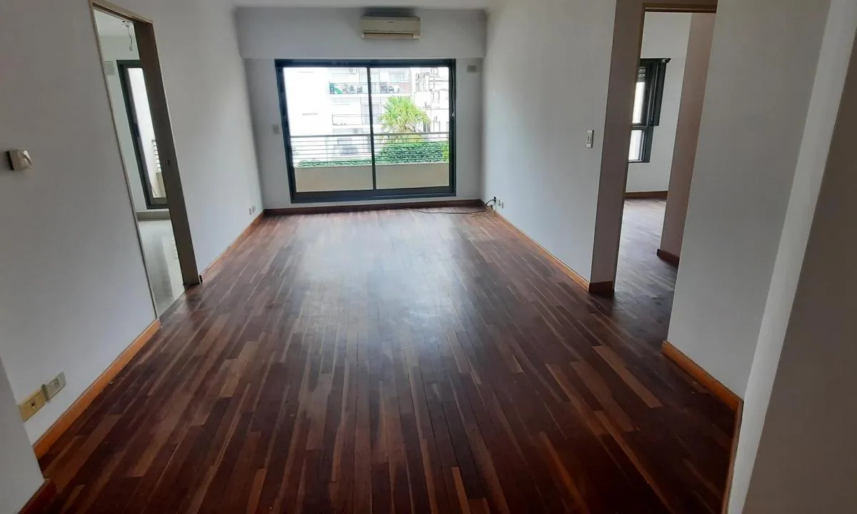 Moderno Semipiso Contrafrente con Balcon