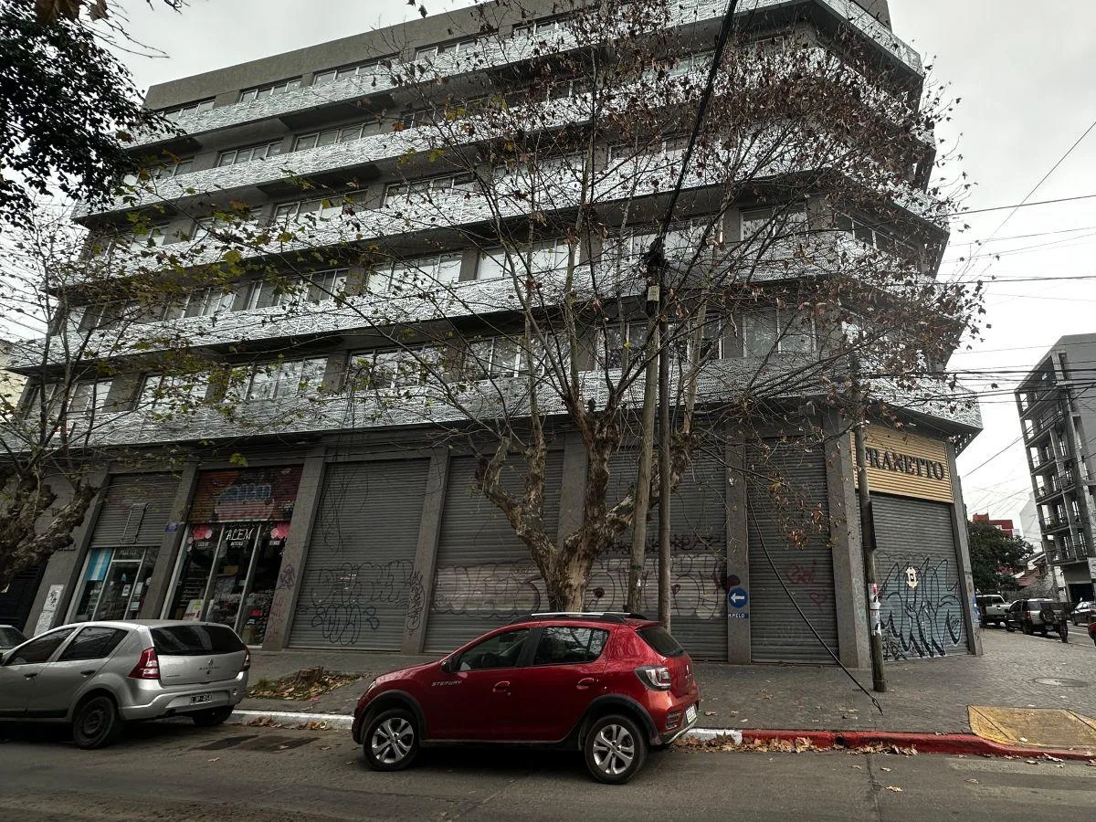 2-room apartment with covered parking