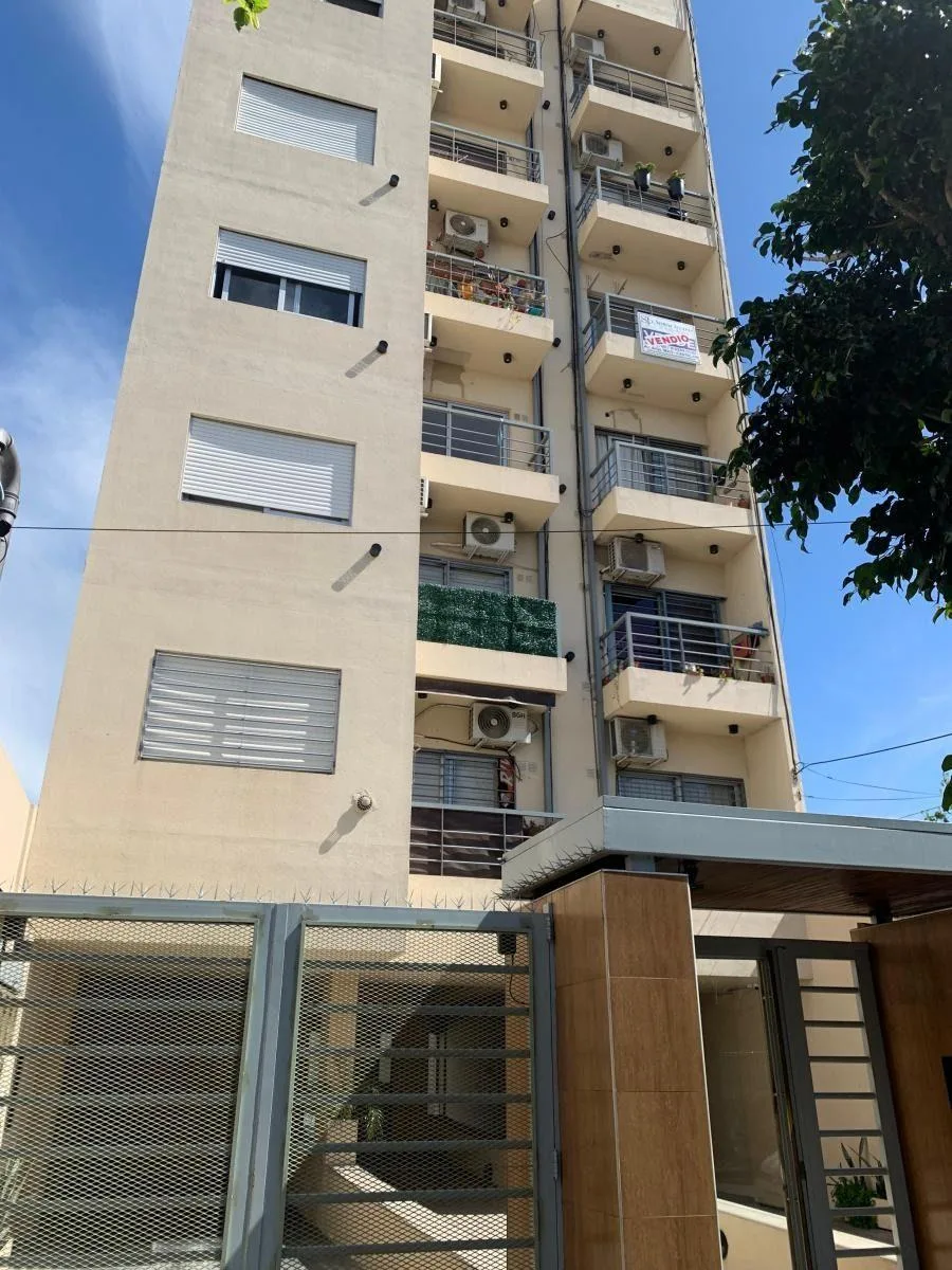 Alquiler – Monoambiente Amplio con Balcón y Amenities en Morón Sur