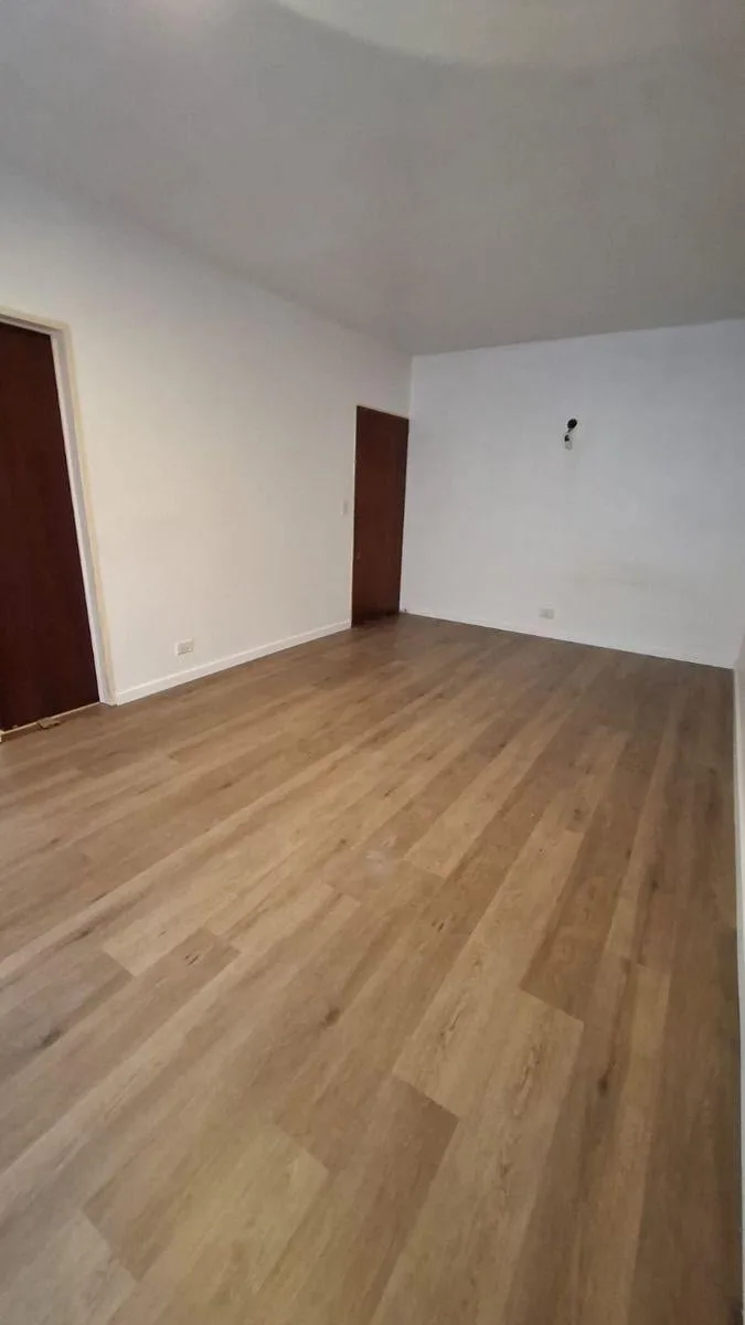 Excelente Monoambiente Sobre Av Maipu