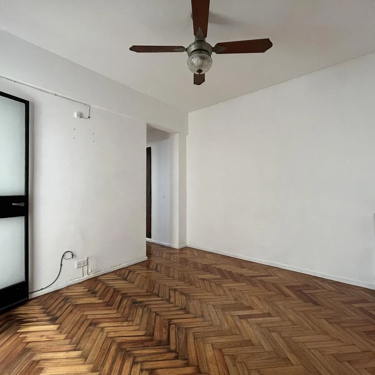 Palermo 2-room lateral