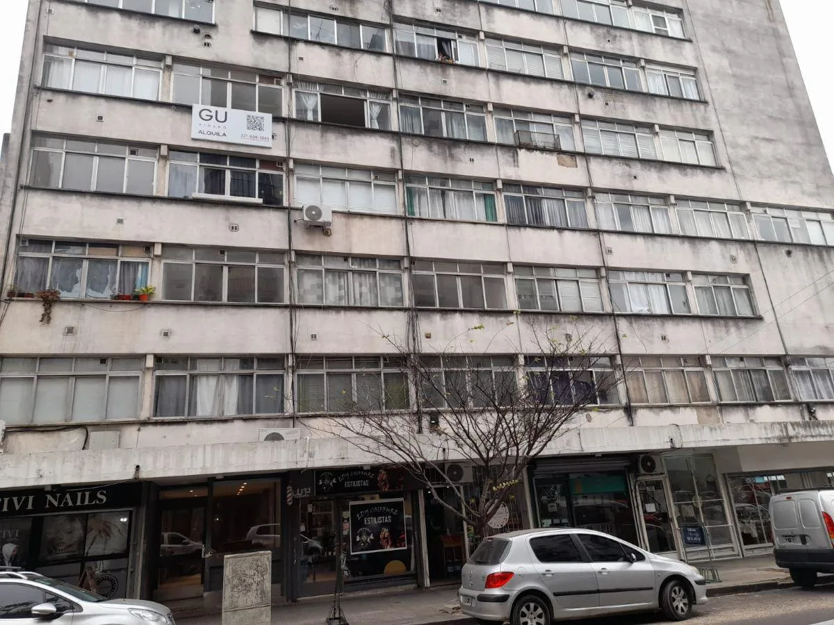 Front-facing studio 30 m²
