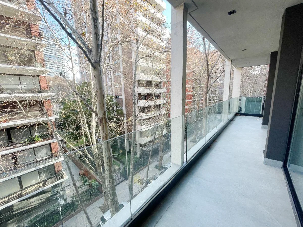 3 rooms with balcony and parking