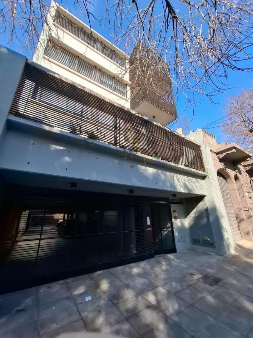 3 ambientes con balcón terraza