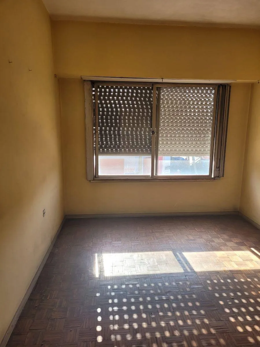 Departamento con 2 Dorm. en Alquiler en Florencio Varela