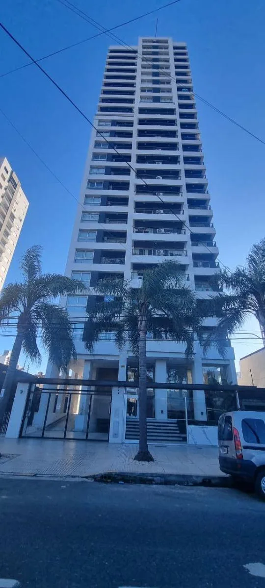 Departamento 2 Ambientes con Cochera en Alquiler en Banfield