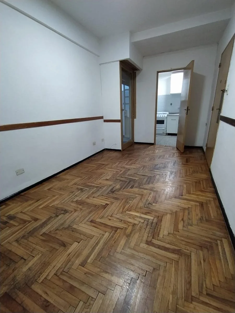 1 bedroom, internal patio