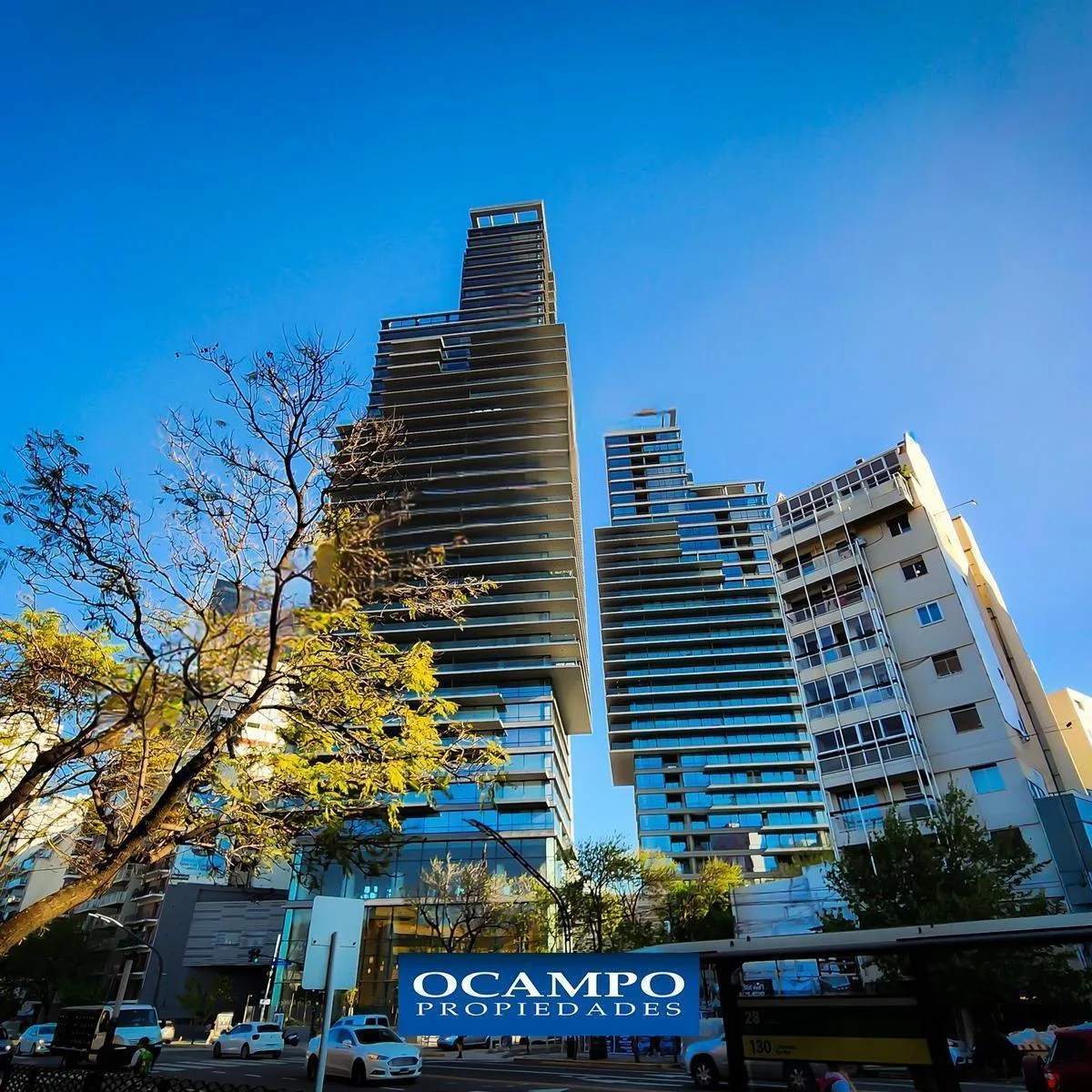 2 suites, balcón y cochera