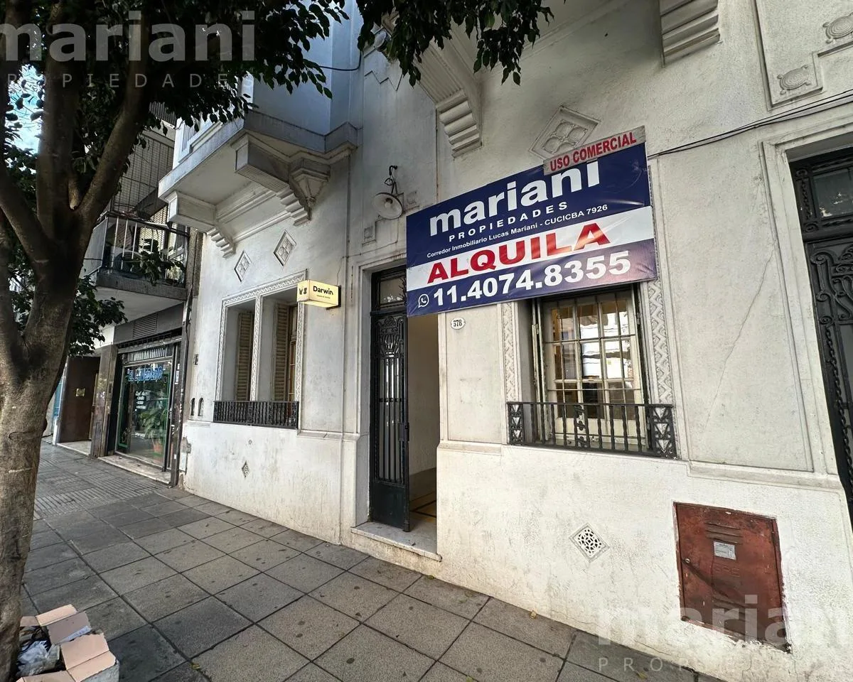 PH uso Comercial - 100 m&sup2; C/patio Lateral - Zona Movistar Arena