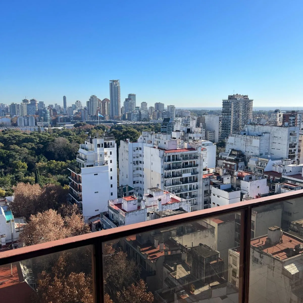 High floor with balcony and 24h security