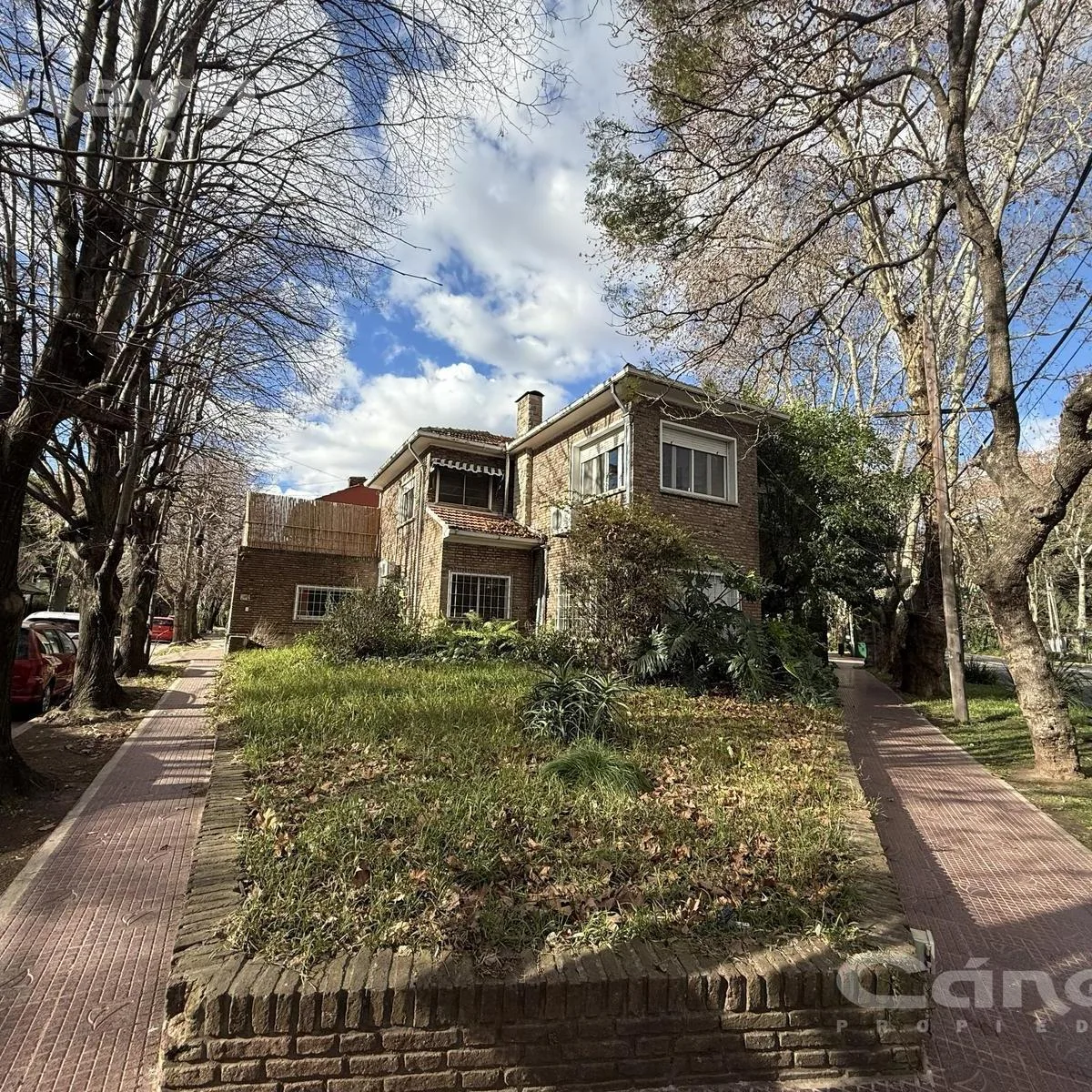 Casa con 5 suites y terraza