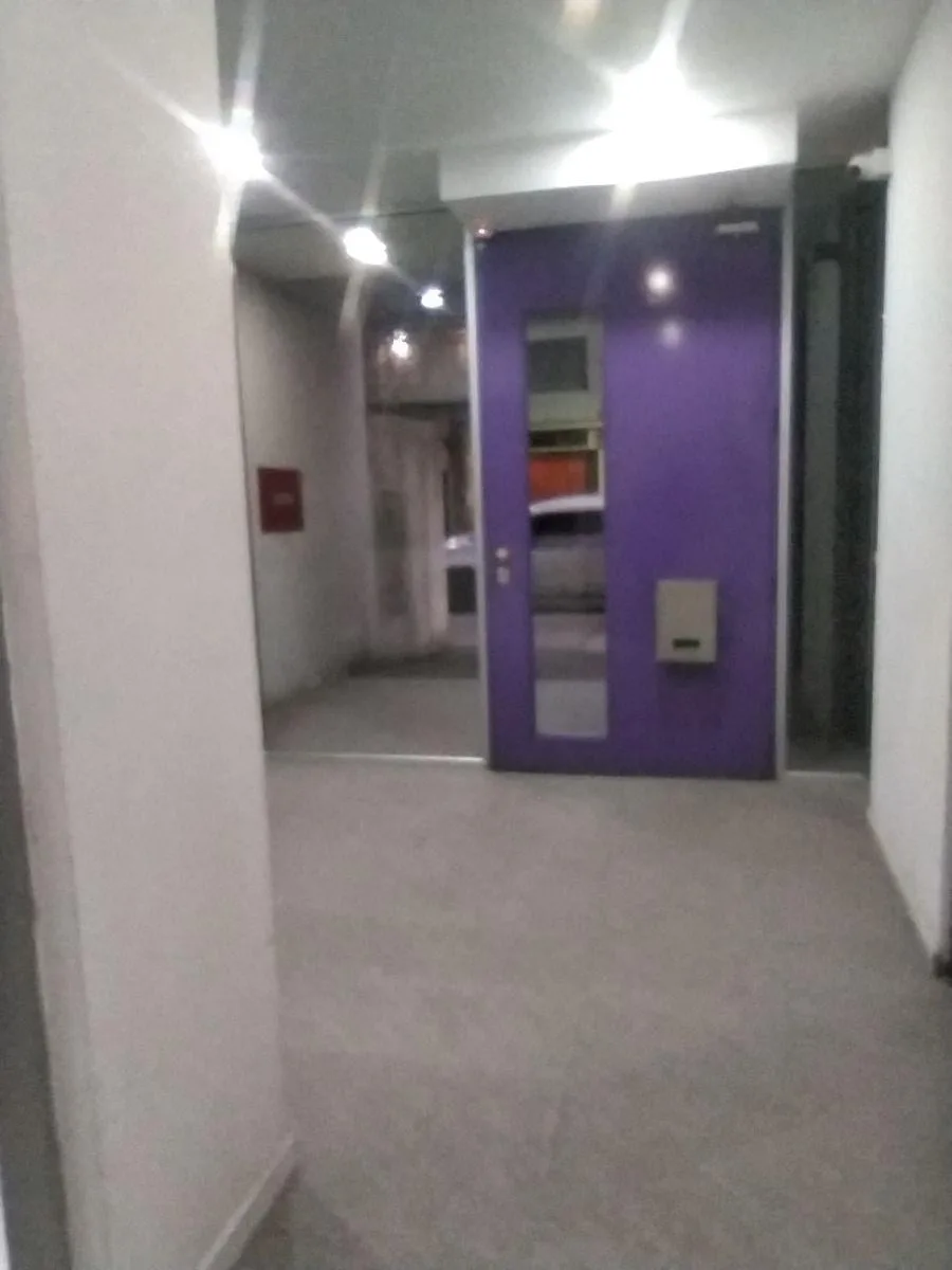 Aaa Excelente Semipiso Al Frente con Balcón, Impecable Oportunidad