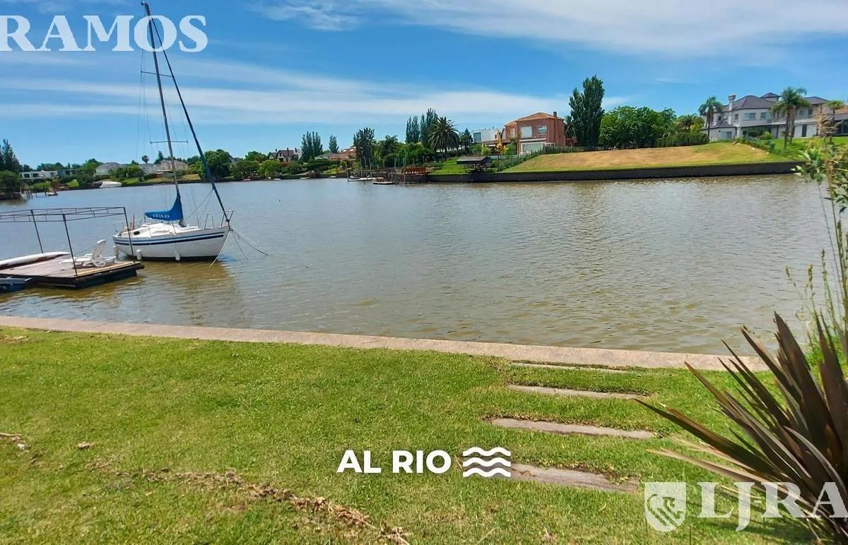 Casa 4 dorm, lote no rio