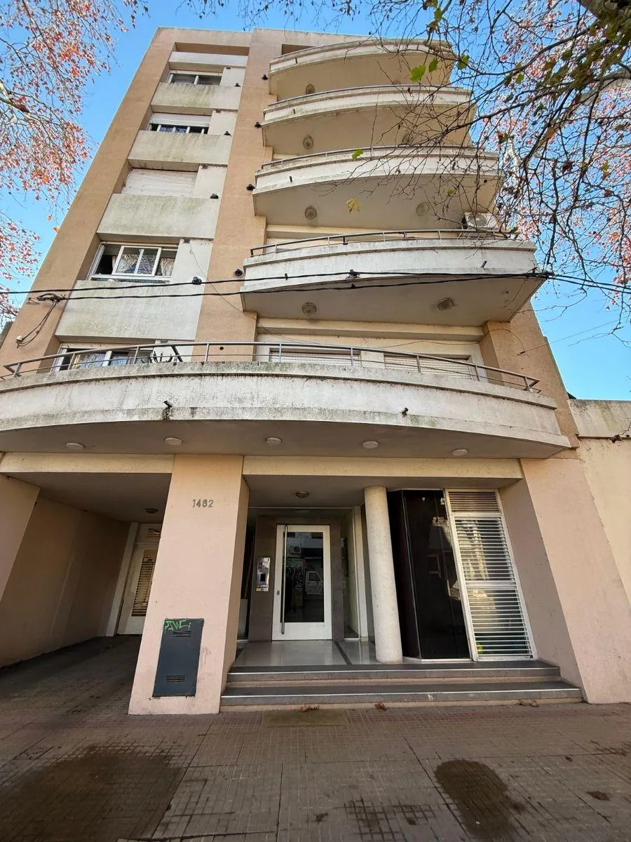 Alquiler Departamento 1 Dormitorio y Coch
