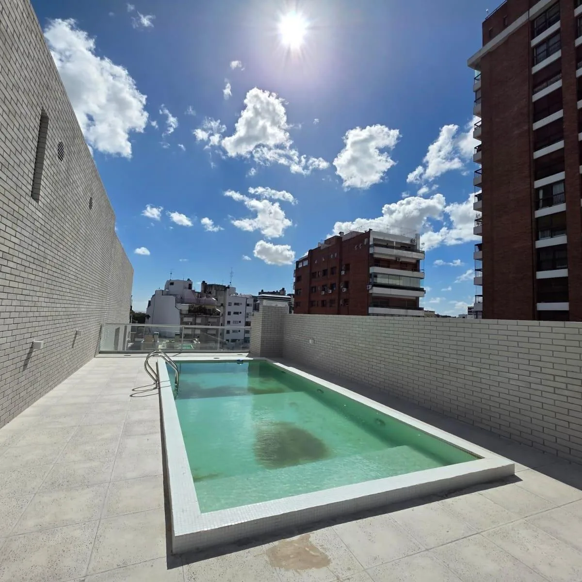 Alquiler 2 Ambientes en Belgrano. Edificio con Pileta, Parrilla, Sum y Gimnasio