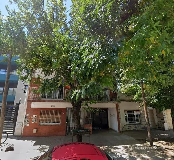 3-room house with garden