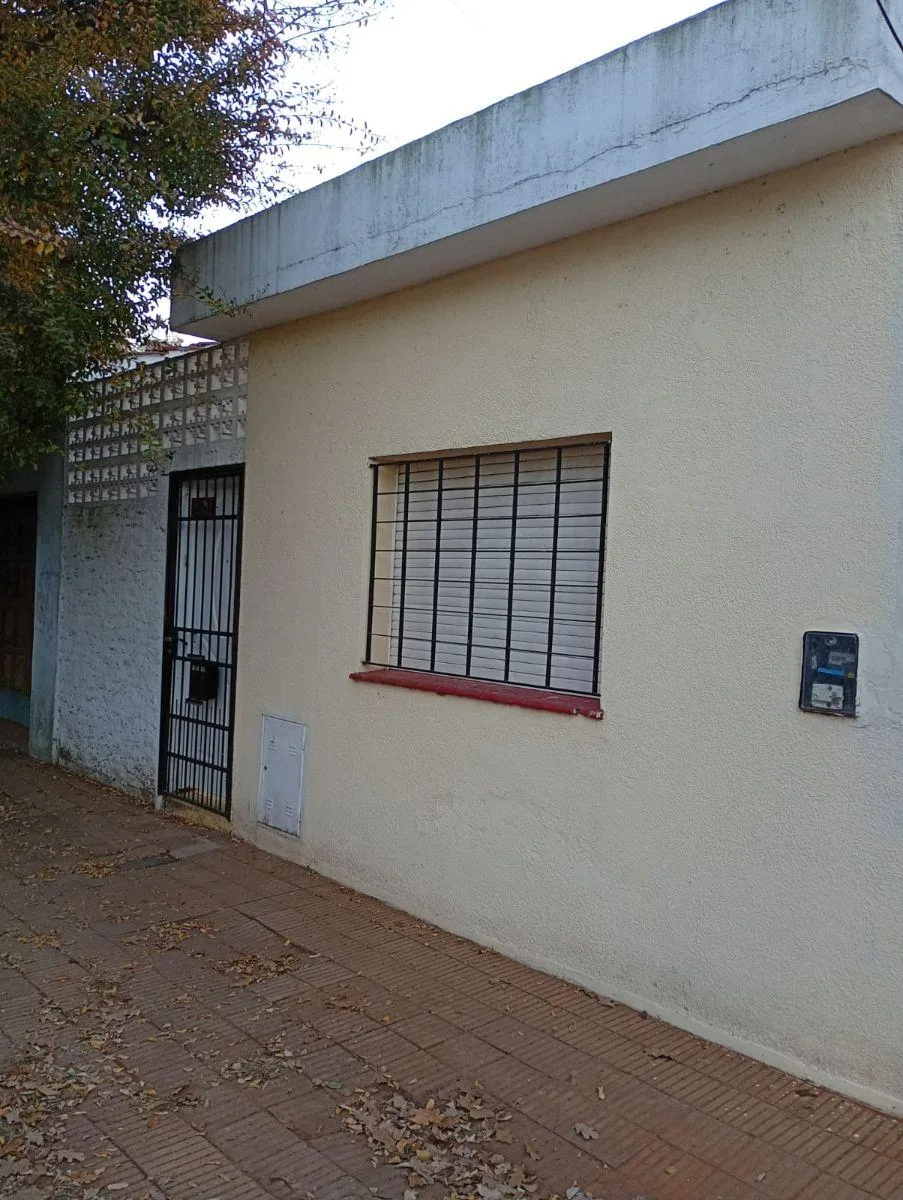 Alquilo Casa PH al Frente (Sin Expensas) Juncal 404 Casi Colòn, Temperley