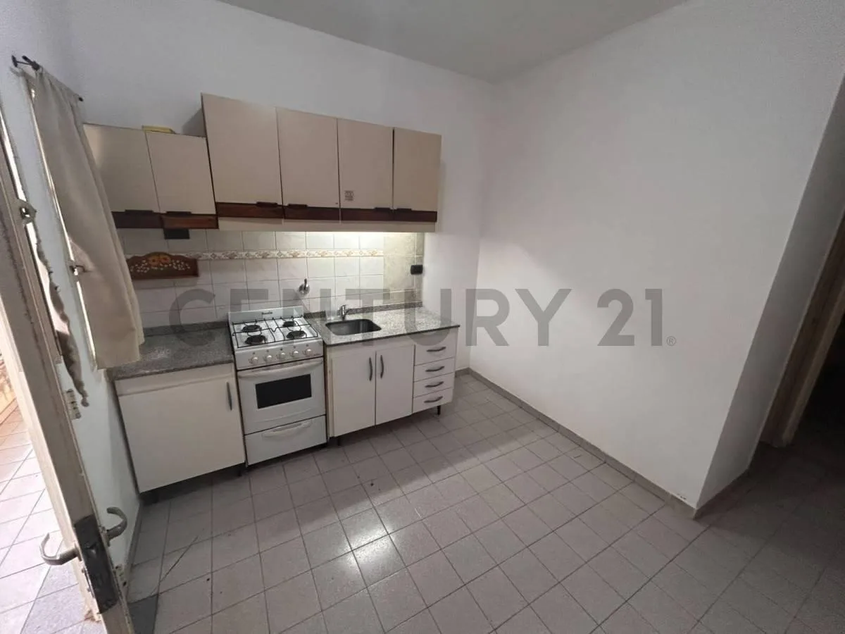 2 ambientes con terraza compartida