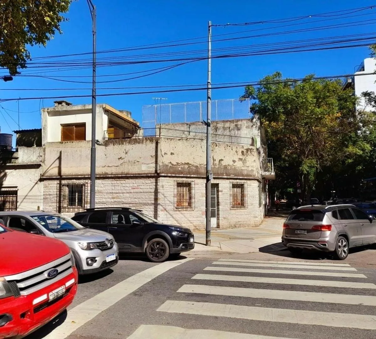 Casa en Alquiler Comercial en Esquina. Villa Urquiza