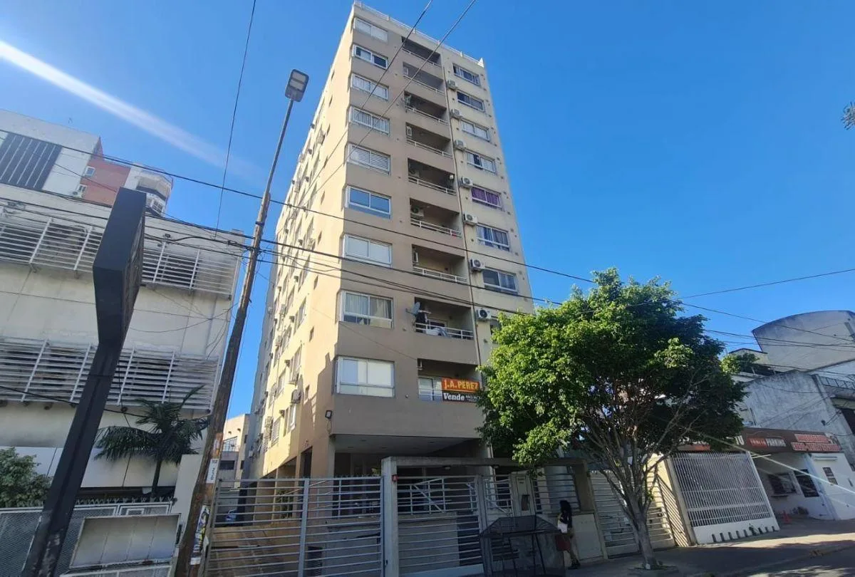 Alquiler de Monoambiente con Cochera en San Justo Centro