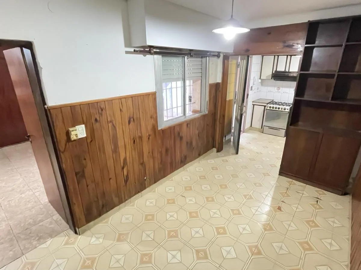 Listing: 1 bedroom, Lanús