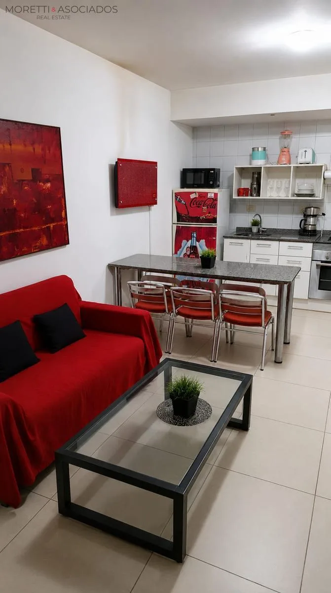 Monoambiente amoblado con balcón
