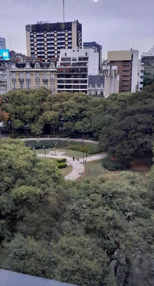 Recoleta, vista Plaza Libertad, cochera
