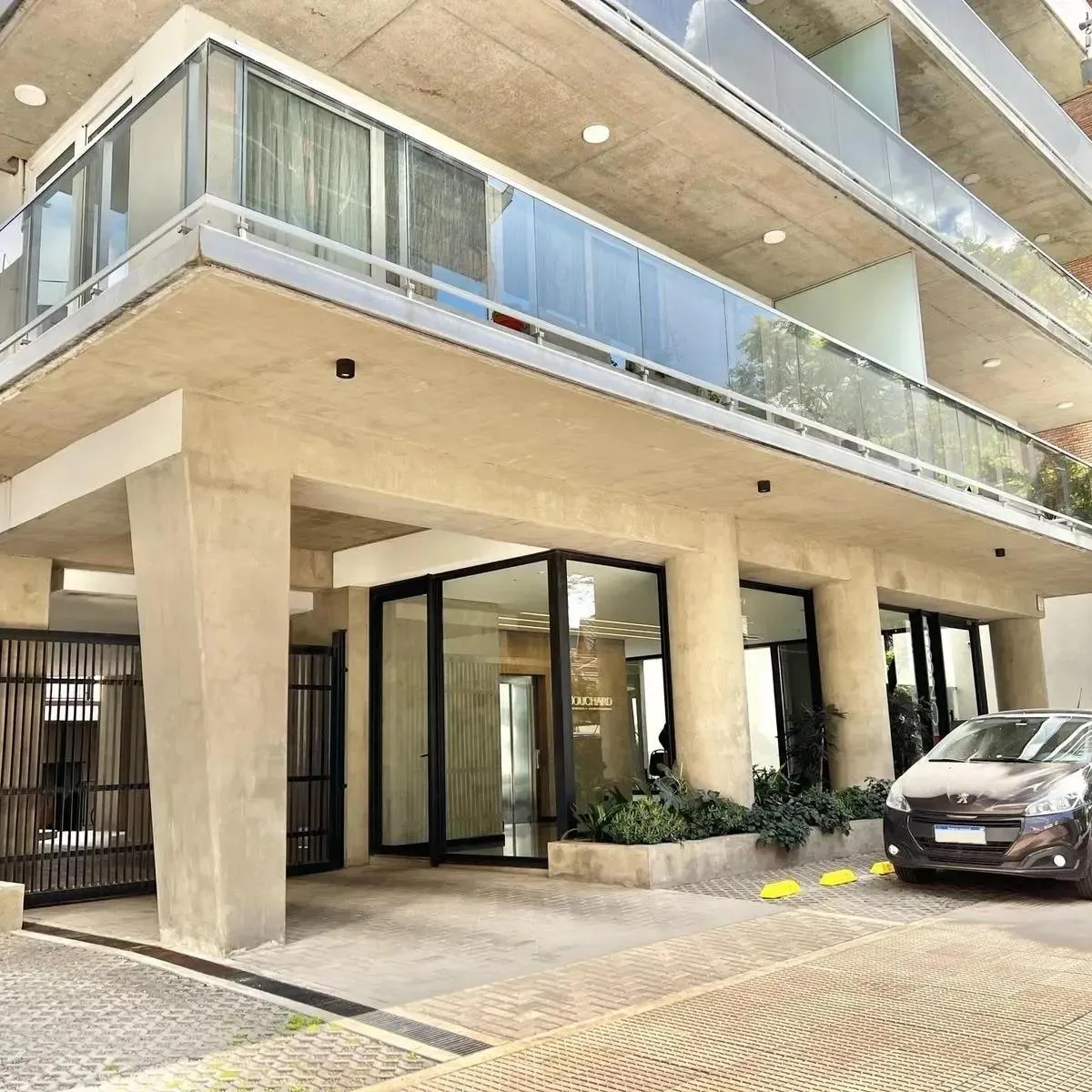 Torre Bouchard, La Lucila 2 Ambientes, Balcón Terraza, Cochera y Baulera. Amenities