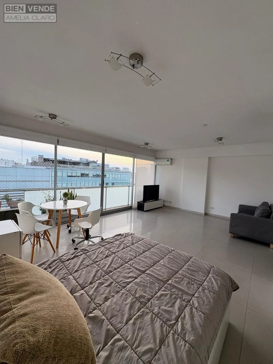 Monoambiente Amoblado | 43 m&sup2; | Frente con Balcón | Piso 13 Súper Luminoso | Apto Mascota | Belgrano