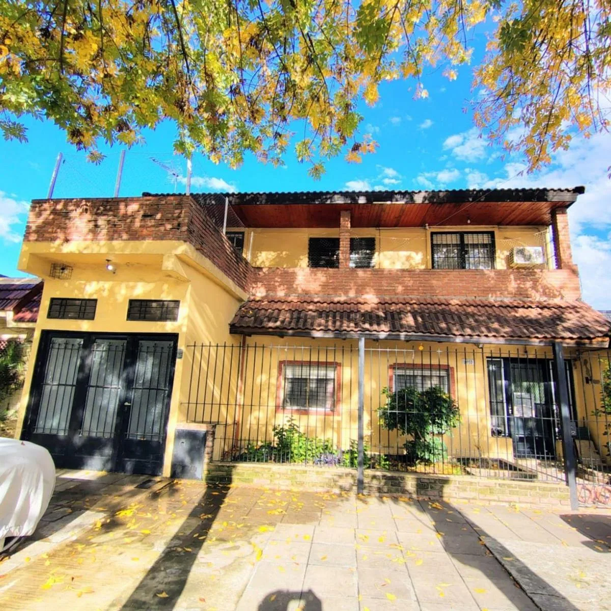 Casa en Lugano "Barrio Las Casitas"