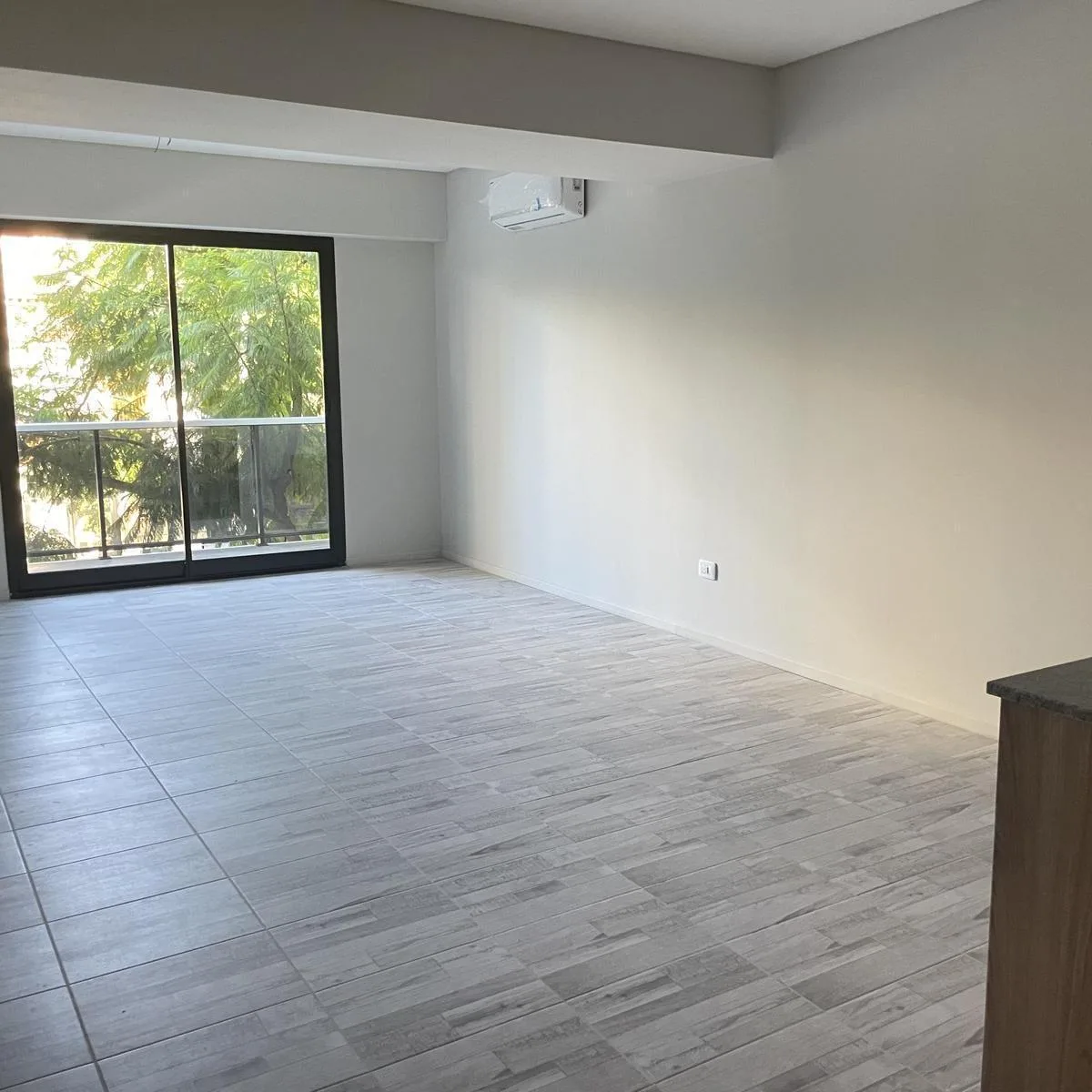 Studio with balcony and A/C