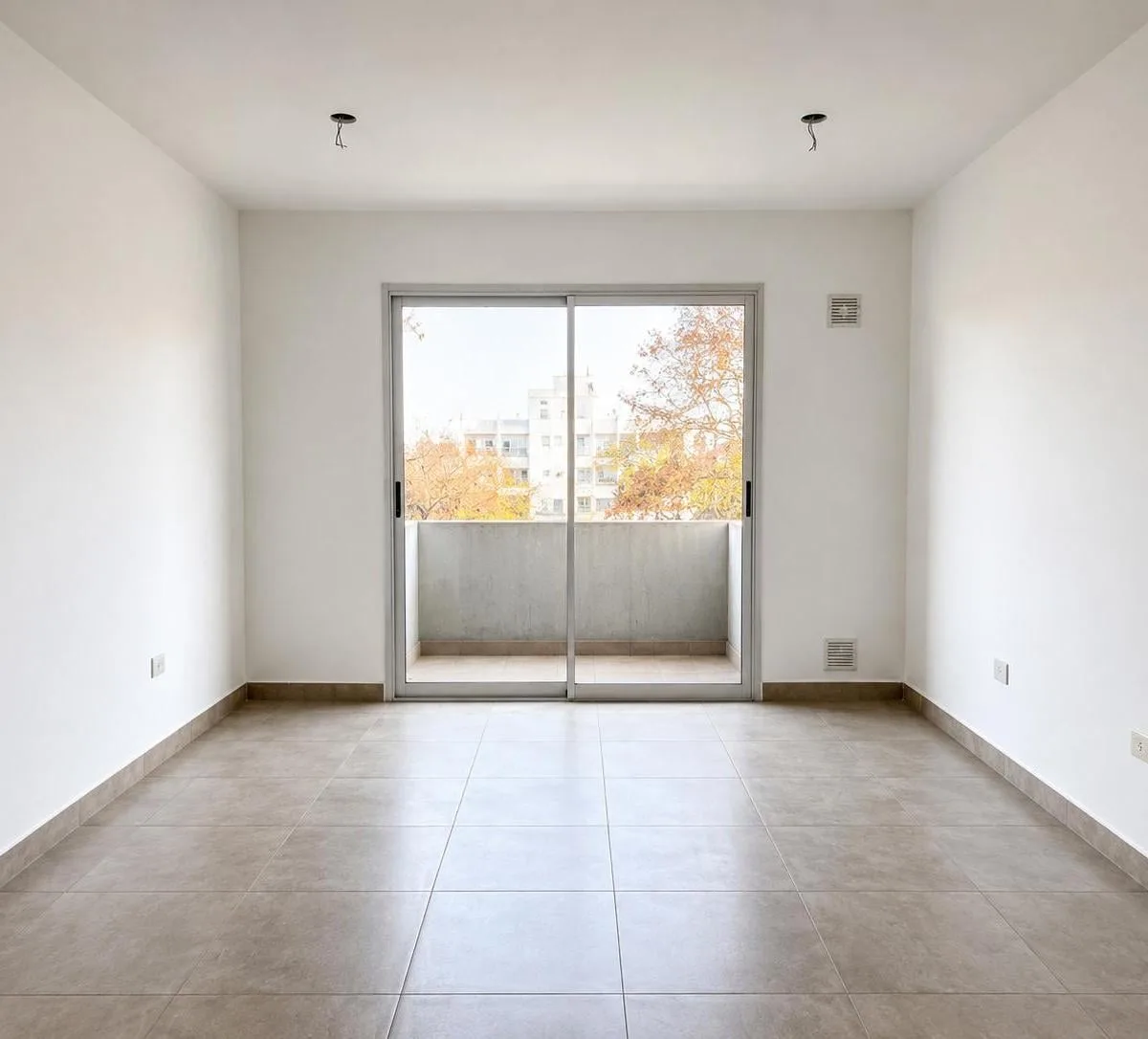 Studio with front balcony