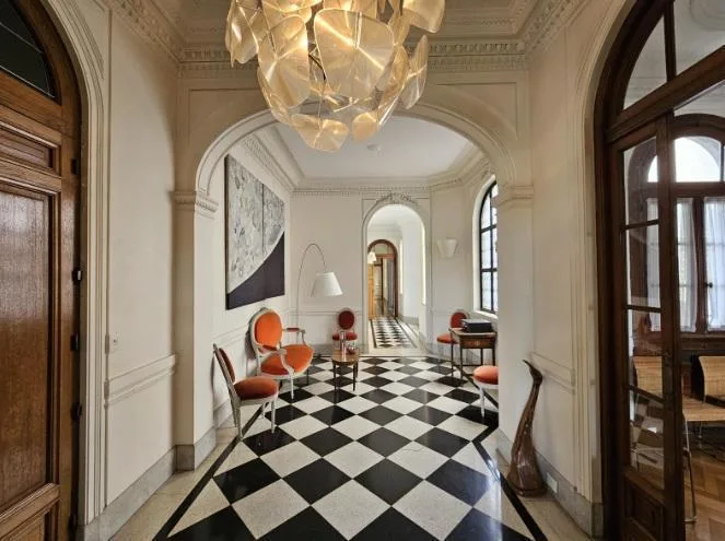 Espectacular Departamento en Alquiler 5 Ambientes + Dependencia
