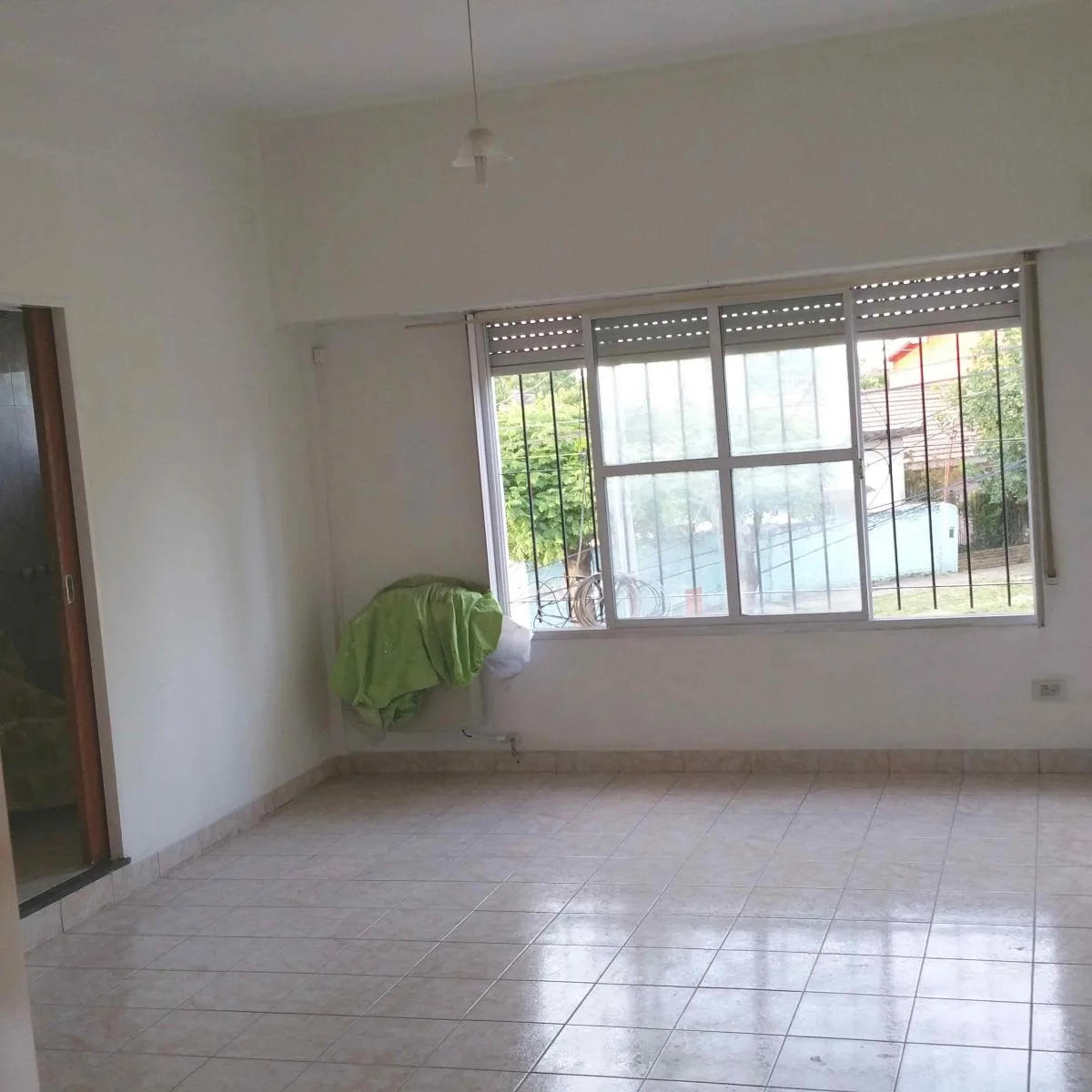 Alquilo Dpto Nuevo Claypole Centrico