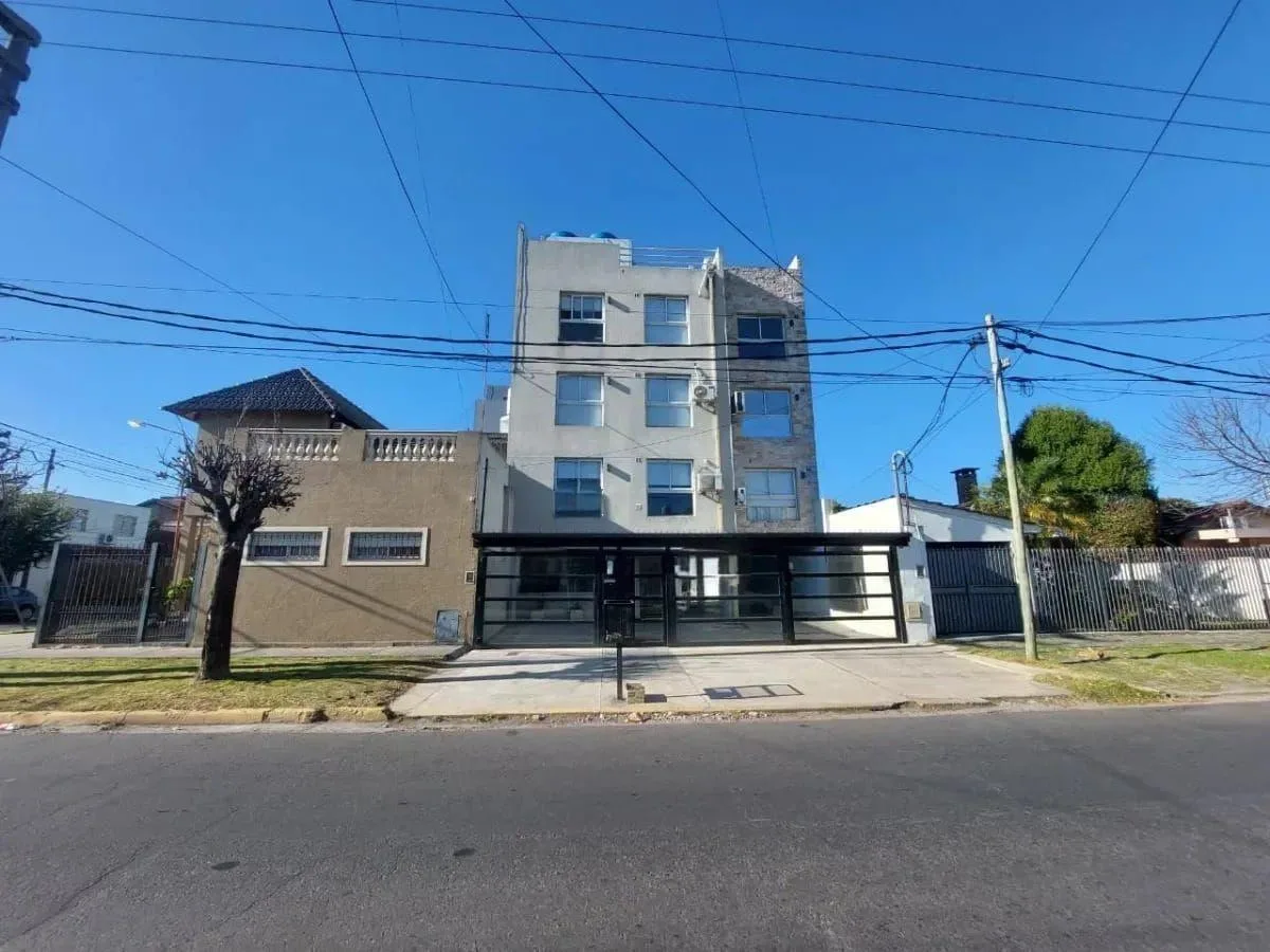 2 ambientes, último piso, cochera doble