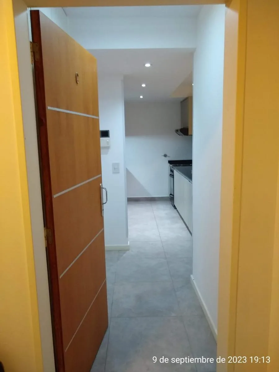 Departamento 2 Ambientes con Cochera Descubierta en Alquiler en Tigre